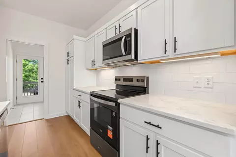 Kitchen - 320 E 24th St, Little Rock, AR 72206 photo 4 of 4