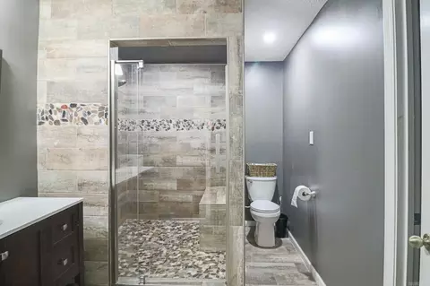 Bath - 421 Byrn Ln, Trumann, AR 72472 photo 1 of 4