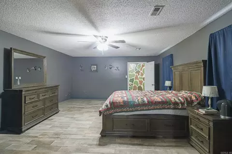 Bedroom - 421 Byrn Ln, Trumann, AR 72472 photo 3 of 7