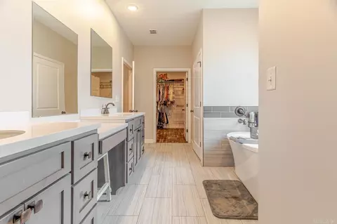 Entry Way - 202 Baker St, Bay, AR 72411 photo 2 of 2