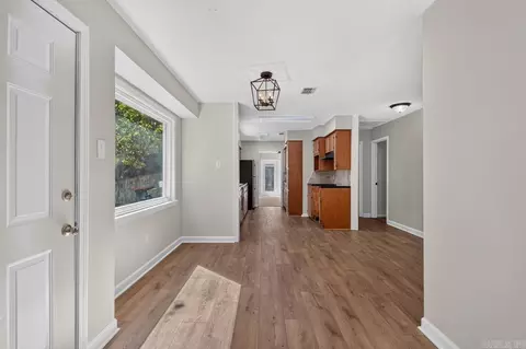 Entry Way - 103 Pine Cir, Benton, AR 72015 photo 4 of 4