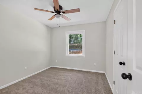 Bedroom - 103 Pine Cir, Benton, AR 72015 photo 3 of 3