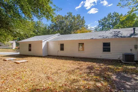 Exterior - 103 Pine Cir, Benton, AR 72015 photo 7 of 8