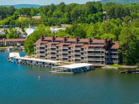 142 Apt 207 Lake Hamilton Dr #207, Hot Springs, AR 71913