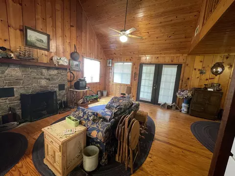 Living - 647 Ash Flat Dr, Ash Flat, AR 72513 photo 1 of 1