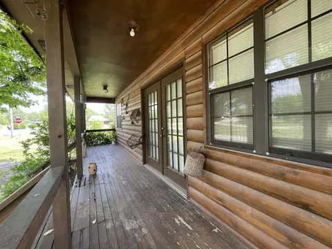 Exterior - 647 Ash Flat Dr, Ash Flat, AR 72513 photo 2 of 7