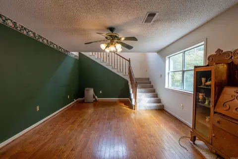 Living - 27 Acklin Gap Rd, Conway, AR 72032 photo 3 of 5