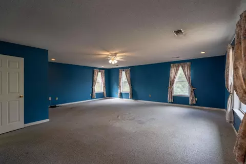 Bedroom - 27 Acklin Gap Rd, Conway, AR 72032 photo 2 of 3