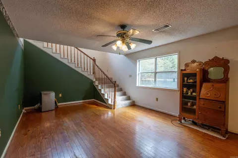 Living - 27 Acklin Gap Rd, Conway, AR 72032 photo 4 of 5
