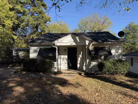 405 Freeman St, Hot Springs, AR 71913