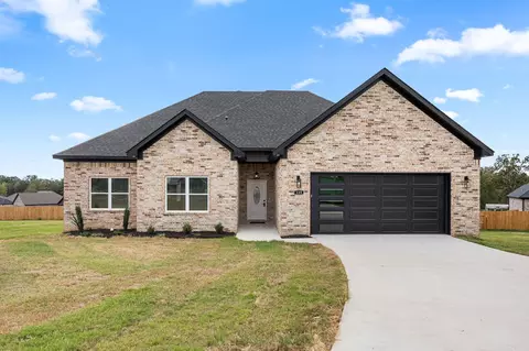 Exterior - 125 Michael Dr, Beebe, AR 72012 photo 2 of 5