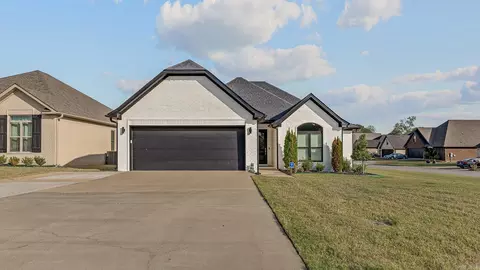 4212 Clowder Ln, Jonesboro, AR 72405