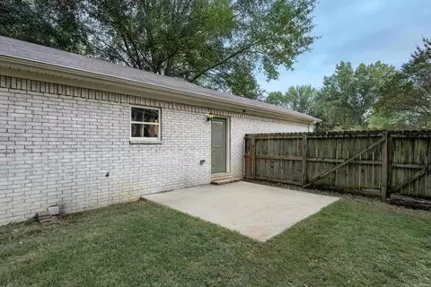 Exterior - 38 Chalet St, Cabot, AR 72023 photo 3 of 7