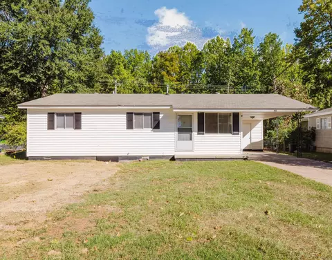 812 Graham Ave, North Little Rock, AR 72117