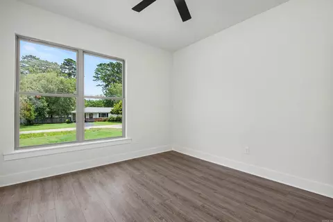 Bedroom - 3509 Hwy 229, Haskell, AR 72015 photo 5 of 11