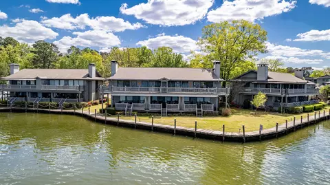 400 Farr Shores Dr #4-D & 4-E, Hot Springs, AR 71913