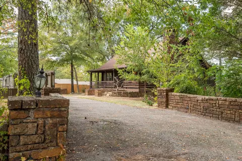 132 Gray Cir, Hot Springs, AR 71913