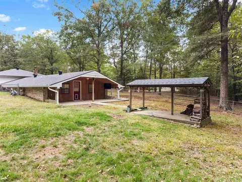 Exterior - 3150 Hwy 84, Amity, AR 71921 photo 6 of 15