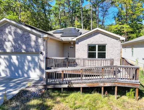 133 Shore Acres Dr, Hot Springs, AR 71913