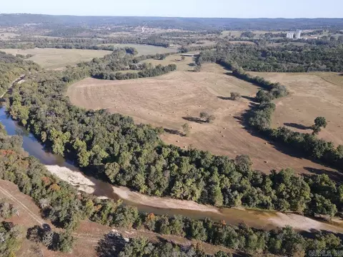 Cr 4003, Yellville, AR 72687