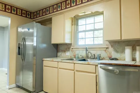 Kitchen - 1005 N Walkers Cor, Scott, AR 72142 photo 3 of 3