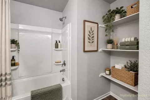 Bath - 6057 Orange Valley Cv, Alexander, AR 72002 photo 2 of 7