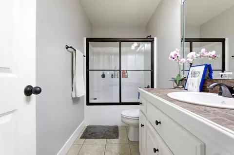 Bath - 8 Regents Park, Bryant, AR 72022 photo 6 of 6