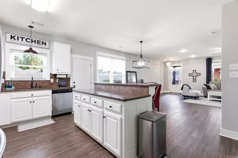 Kitchen - 8 Regents Park, Bryant, AR 72022 photo 3 of 4