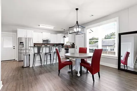 Dining - 8 Regents Park, Bryant, AR 72022 photo 1 of 1