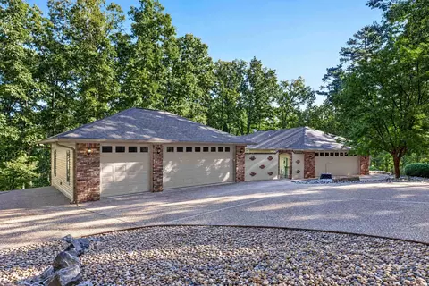 17 Judio Ln, Hot Springs Village, AR 71909