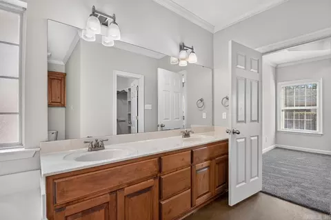 Entry Way - 3208 Drake Dr, Benton, AR 72019 photo 5 of 5