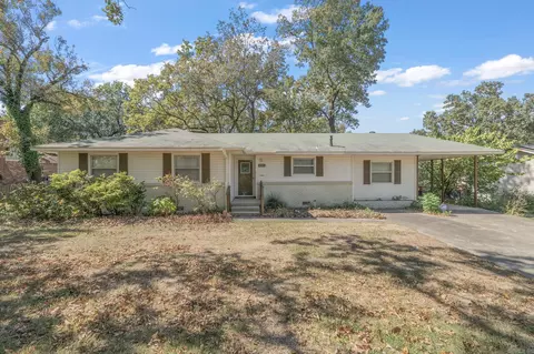 4501 Lakeview Rd, North Little Rock, AR 72116