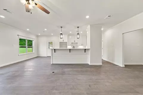 Living - 3326 Mount Tabor Rd, Cabot, AR 72023 photo 6 of 6