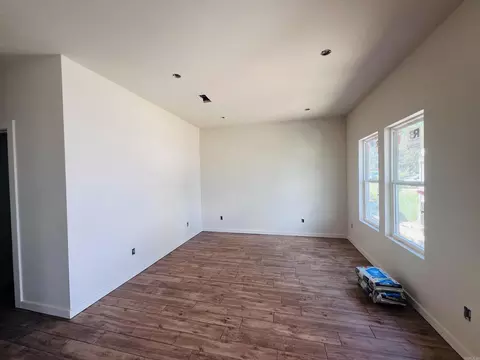 Living - 905 W Myrtle St, Cabot, AR 72023 photo 2 of 2