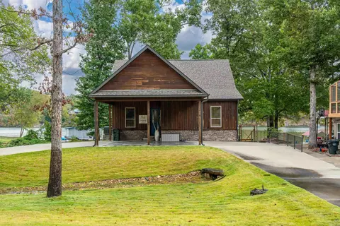 221 Scenic Dr, Hot Springs, AR 71913