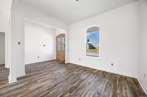 Living - 115 Michael, Beebe, AR 72012 photo 2 of 4