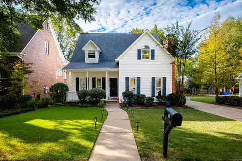31 Saint Thomas Ct, Little Rock, AR 72211