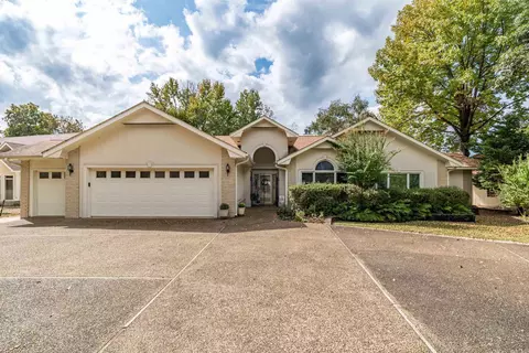 48 Sanchez Way, Hot Springs Village, AR 71909