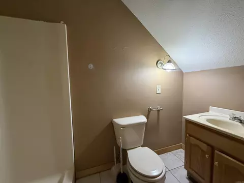 Bath - 1939 W 74 Hwy, Jasper, AR 72641 photo 3 of 5