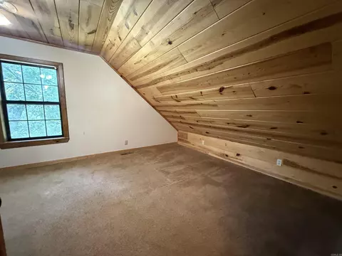 Bedroom - 1939 W 74 Hwy, Jasper, AR 72641 photo 4 of 6