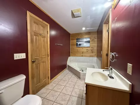 Bath - 1939 W 74 Hwy, Jasper, AR 72641 photo 2 of 5
