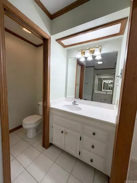 Bath - 2823 Riverside, Pine Bluff, AR 71602 photo 3 of 3