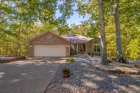 12 Rubi Cir, Hot Springs Village, AR 71909