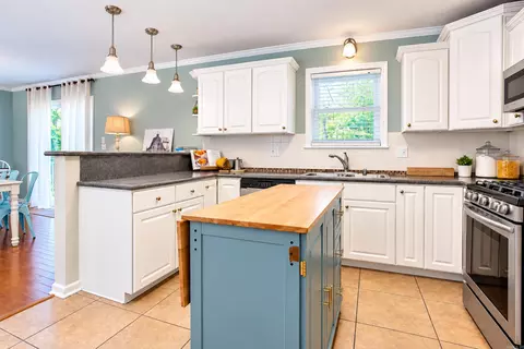Kitchen - 39 Arcadia Cir, Bryant, AR 72022 photo 4 of 5