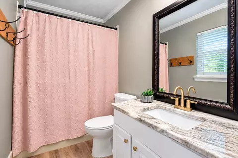 Bath - 39 Arcadia Cir, Bryant, AR 72022 photo 1 of 2