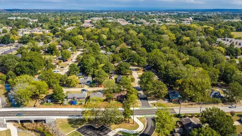View/Area - 2817 Bruce St, Conway, AR 72034 photo 3 of 4