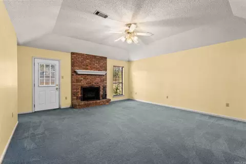 Living - 2817 Bruce St, Conway, AR 72034 photo 3 of 3