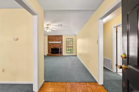Entry Way - 2817 Bruce St, Conway, AR 72034 photo 1 of 1