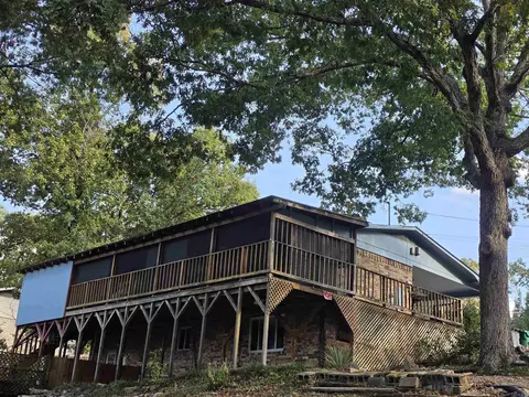 406 Cottonwood St, Hot Springs, AR 71913