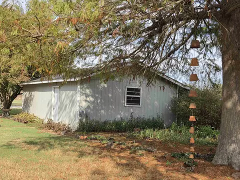 Exterior - 1708 N Highway 33, Augusta, AR 72006 photo 7 of 14